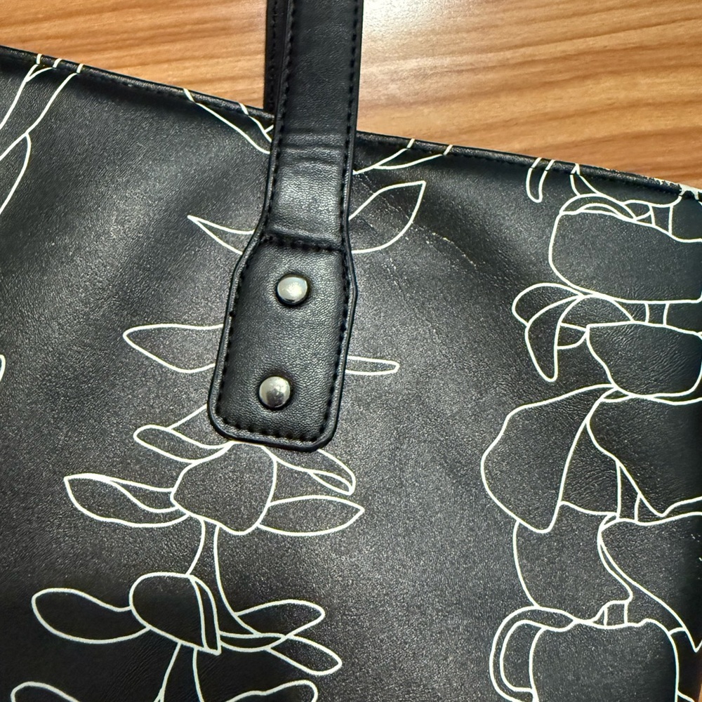 Lei Print Tote Bag - Picture 4 of 9